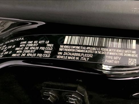 Used 2020 Jeep Renegade Latitude FWD image 13