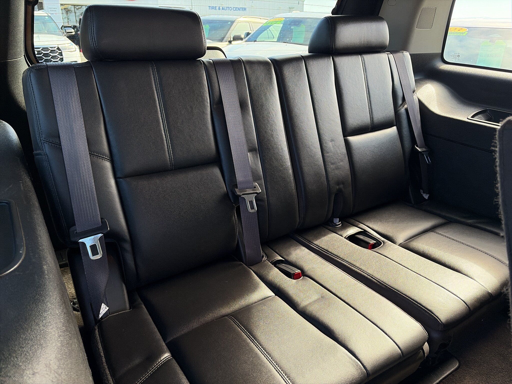 Used 2014 GMC Yukon SLT AWD/4WD image 18
