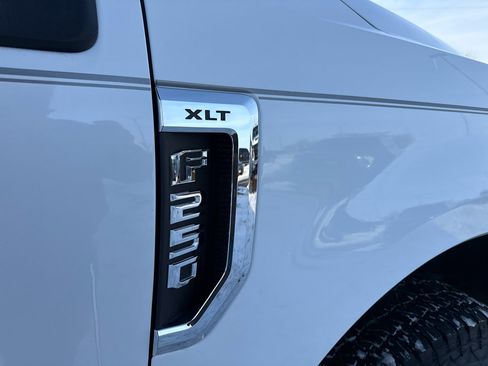 Used 2017 Ford F250 XLT image 44