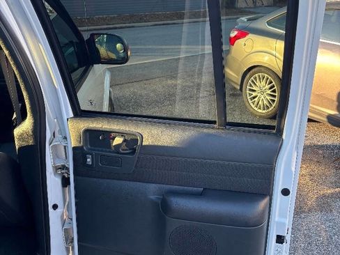 Used 2003 Chevrolet S10 Pickup LS image 33