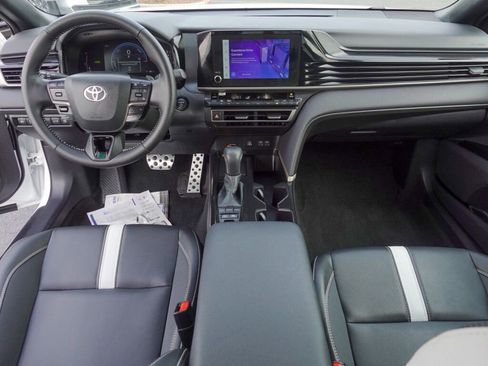 Certified 2025 Toyota Camry SE image 12