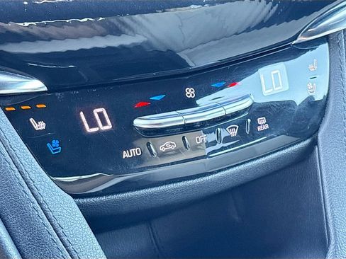 Used 2020 Cadillac XT6 Sport AWD/4WD image 16