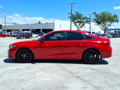 Used 2024 Honda Civic Sport image 4