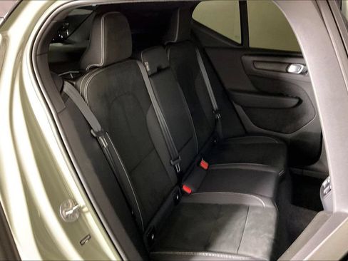 Used 2023 Volvo XC40 Recharge Plus AWD/4WD image 26