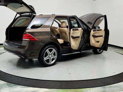 Used 2017 Mercedes-Benz GLE 400 4MATIC image 11