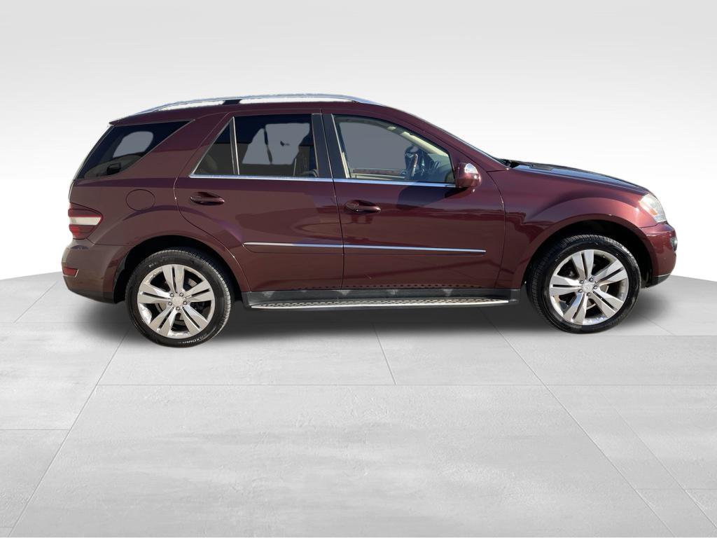 Used 2009 Mercedes-Benz ML 350 4MATIC image 4