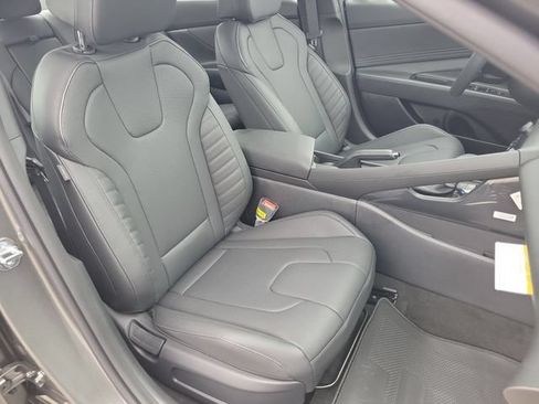 New 2026 Hyundai Elantra SEL Sport FWD image 24