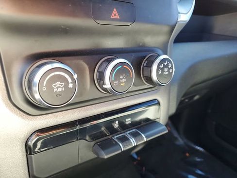 Used 2021 RAM 1500 Big Horn image 25