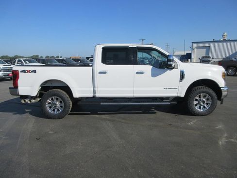 Used 2019 Ford F250 Lariat w/ Chrome Package AWD/4WD image 4