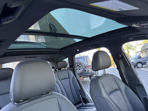 Used 2025 Audi Q7 3.0T Premium Plus image 32