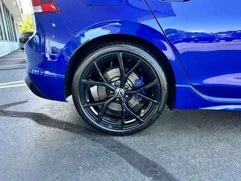 Used 2023 Volkswagen Golf 20th Anniversary Edition image 34