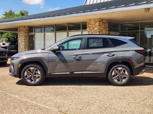 New 2026 Hyundai Tucson SEL FWD image 2