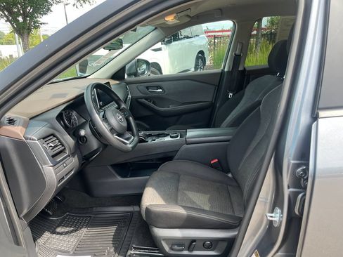 Used 2023 Nissan Rogue SV AWD/4WD image 9