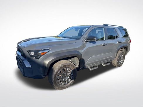 Used 2025 Toyota 4Runner SR5 RWD image 3