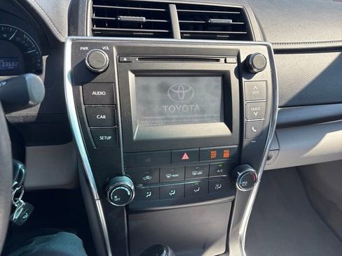 Used 2015 Toyota Camry LE FWD image 10