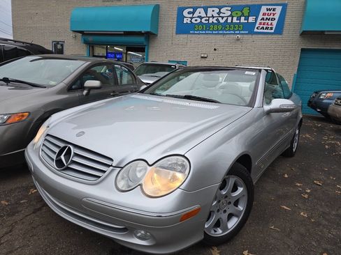 Used 2004 Mercedes-Benz CLK 320 Cabriolet image 2
