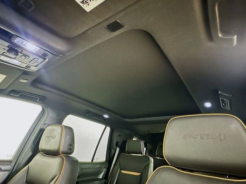 Used 2024 GMC Yukon AT4 w/ Technology Package image 21