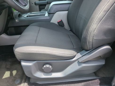 Used 2017 Ford F150 XL w/ Equipment Group 101A Mid RWD image 19