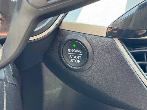Used 2022 Ford Escape SE FWD image 7