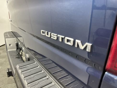 Used 2020 Chevrolet Silverado 1500 Custom Trail Boss w/ Custom Convenience Package AWD/4WD image 30
