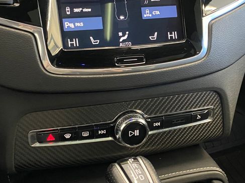 Used 2019 Volvo XC90 T6 R-Design w/ Advanced Package image 28