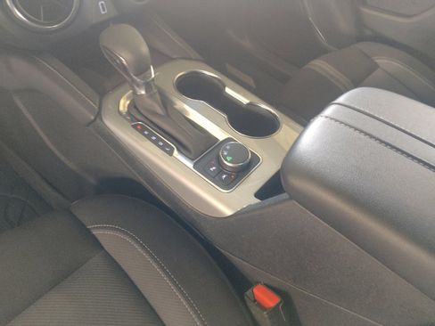 Used 2024 Chevrolet Blazer LT w/ Convenience Package FWD image 26