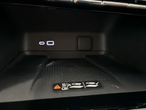 New 2026 Chevrolet Traverse LT w/ Midnight/Sport Edition image 28