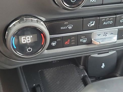 Certified 2025 Ford Bronco Outer Banks AWD/4WD image 18