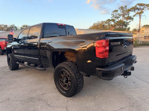 Used 2017 Chevrolet Silverado 2500 LTZ image 21