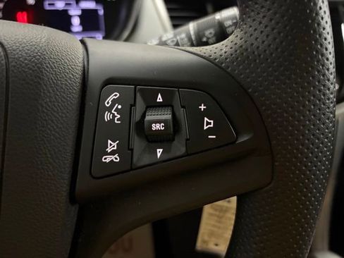 Used 2020 Chevrolet Trax LT w/ LPO, Protection Package AWD/4WD image 59