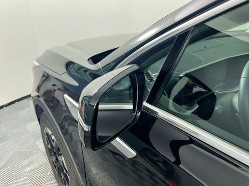 Certified 2025 Kia Sorento S w/ Panoramic Sunroof Package image 10