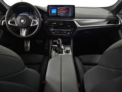 Used 2023 BMW 530i xDrive w/ M Sport Package AWD/4WD image 15