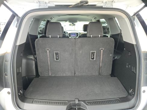 Used 2021 GMC Acadia SLE w/ LPO, Floor Liner Package FWD image 21