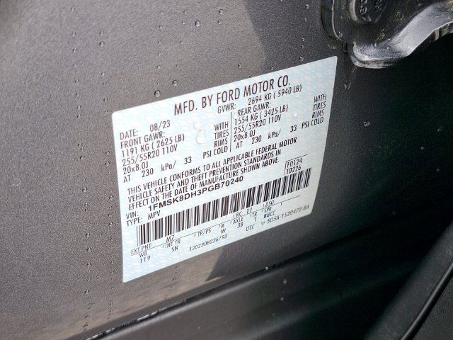 Certified 2023 Ford Explorer XLT w/ Equipment Group 202A AWD/4WD image 36