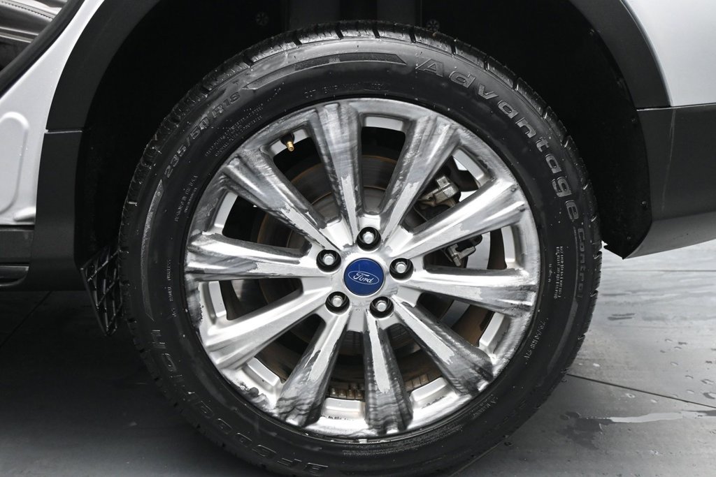 Used 2017 Ford Escape Titanium FWD image 21
