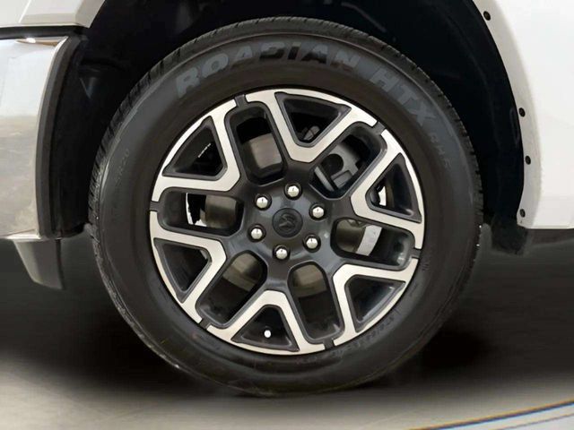 Used 2026 RAM 1500 Laramie AWD/4WD image 92