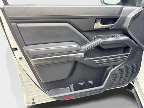 Used 2024 Toyota Tacoma TRD Off-Road AWD/4WD image 32