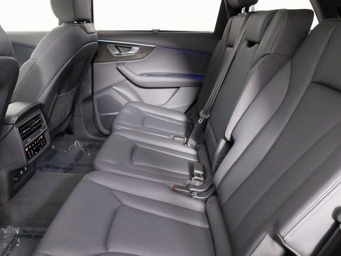 Used 2025 Audi Q7 3.0T Premium Plus w/ Premium Plus Package image 40