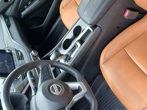 Used 2023 Nissan Altima 2.5 SV FWD image 33