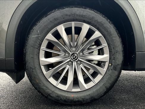 Used 2025 MAZDA CX-90 3.3 Turbo w/ Preferred Package AWD/4WD image 12