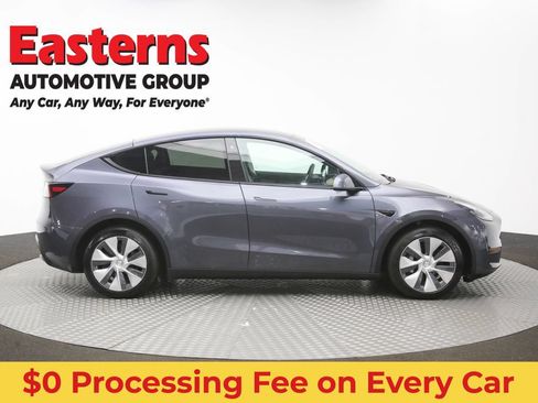 Used 2021 Tesla Model Y Long Range AWD/4WD image 36