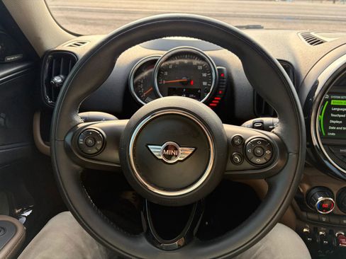 Used 2017 MINI Cooper Countryman FWD image 14