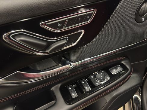 Used 2025 Lincoln Corsair Grand Touring w/ Equipment Group 302A image 21