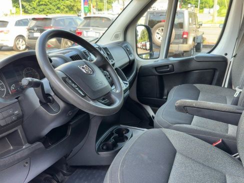 Used 2015 RAM ProMaster 2500 w/ Mopar Trailer Tow Group FWD image 9