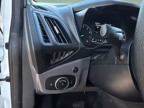 Used 2022 Ford Transit Connect XL image 21