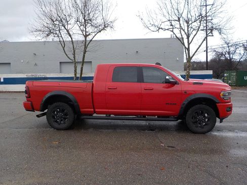 Used 2022 RAM 2500 Big Horn w/ Level C Equiment Group image 4