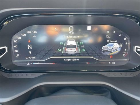 Certified 2022 GMC Yukon Denali image 28