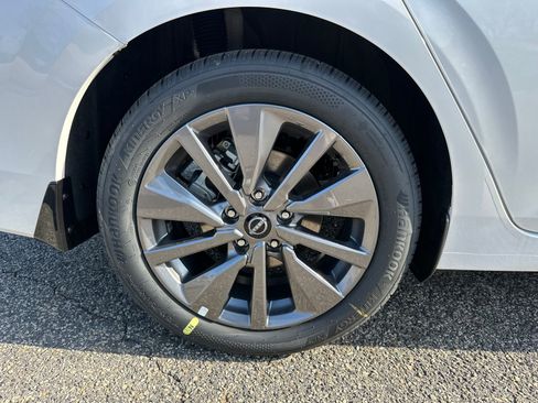 New 2026 Nissan Sentra SL w/ Floor Mat Package image 17