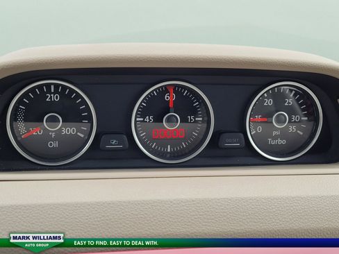 Used 2013 Volkswagen Beetle TDI image 21