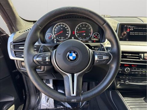 Used 2016 BMW X5 M image 30